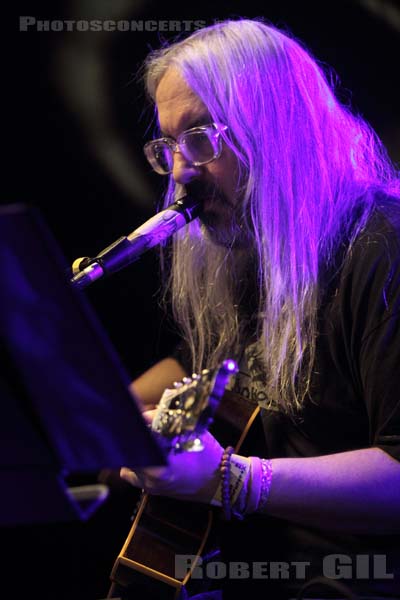 J MASCIS - 2011-04-16 - PARIS - Point Ephemere - 